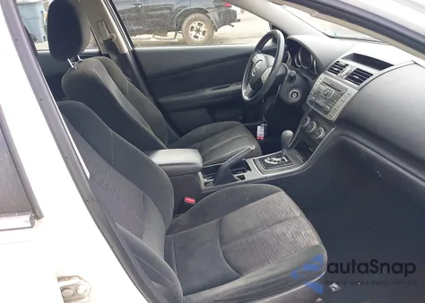 2010 Mazda Mazda6 I Sport z USA, uszkodzony, nr VIN 1YVHZ8BH8A5M04088